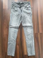 Roxy Jeans Gr. 27/32 neuwertig hellgrau Hessen - Idstein Vorschau