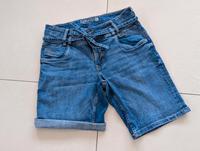 Gr. L Gr. 38 Gr. 40 // Jeans Bermudas Shorts blau *wie neu* Baden-Württemberg - Gärtringen Vorschau