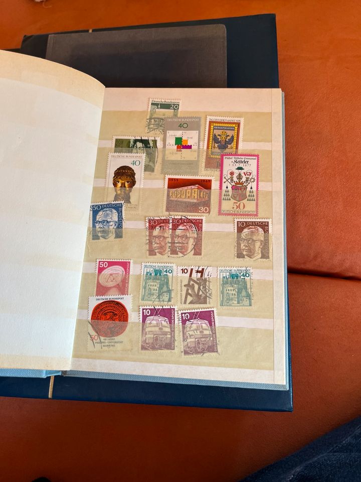 Briefmarken Sammlung / Briefmarkensammlung / Briefmarke in Grafschaft