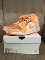 Jordan 1 Mid Apricot Orange/Atomic Orange in 42 ungetragen Niedersachsen - Osnabrück Vorschau