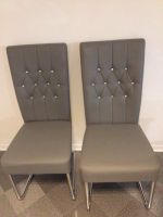 Zwei Schwing Stühle Grau und Sitzbank mit Strass Grau Niedersachsen - Esens Vorschau