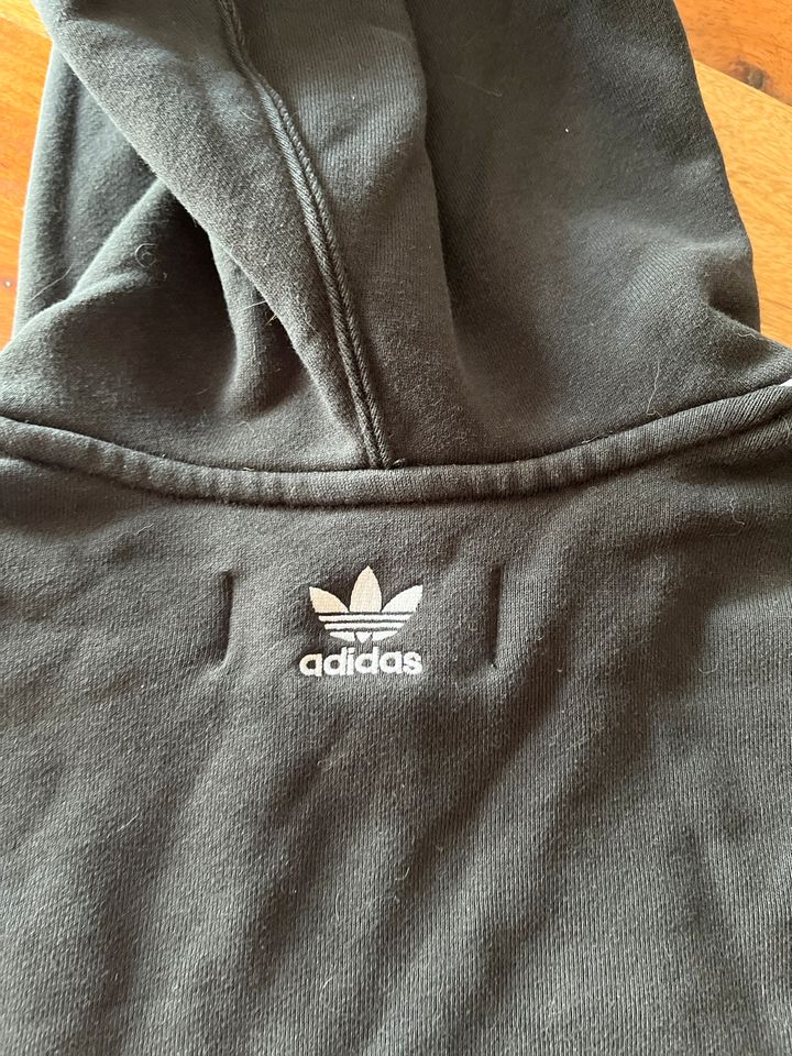 Adidas Kapuzenpulli gr.36 in Teningen