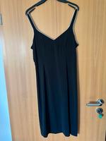 Figurbetontes Kleid von Comma Gr.36 Baden-Württemberg - Kenzingen Vorschau