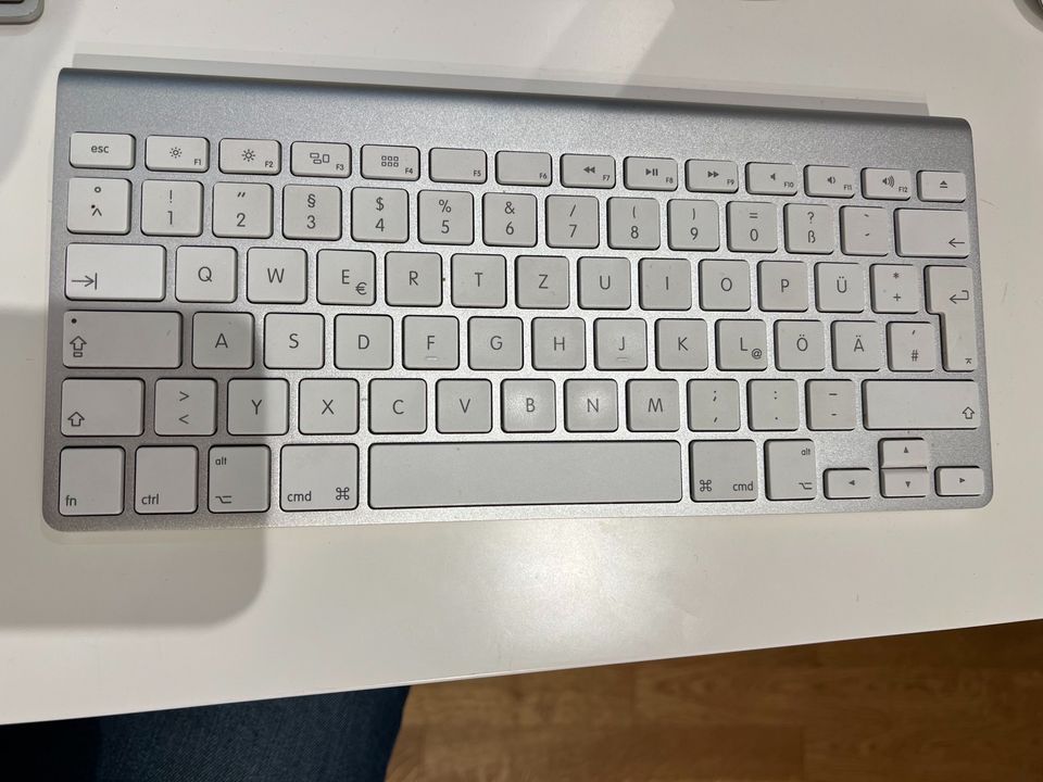 Apple Magic Tastatur in Frankfurt am Main