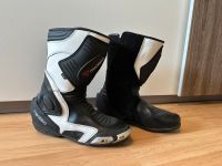 Gebrauchte Motorradstiefel Damen Modeka Gr. 39 Sachsen - Bautzen Vorschau