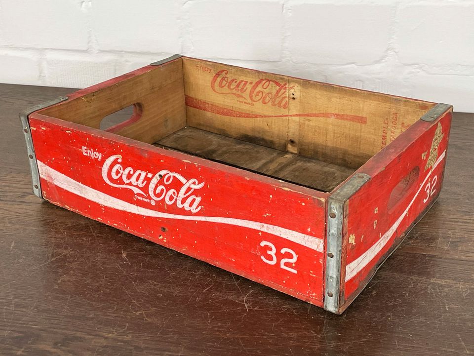 ORIG COCA COLA GETRÄNKEKISTE 1975 KISTE ANTIK USA US MAN CAVE in Hamm