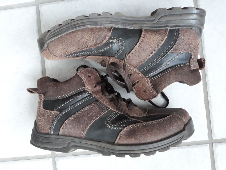 braune Schuhe von Landrover Größe 43 in Störnstein