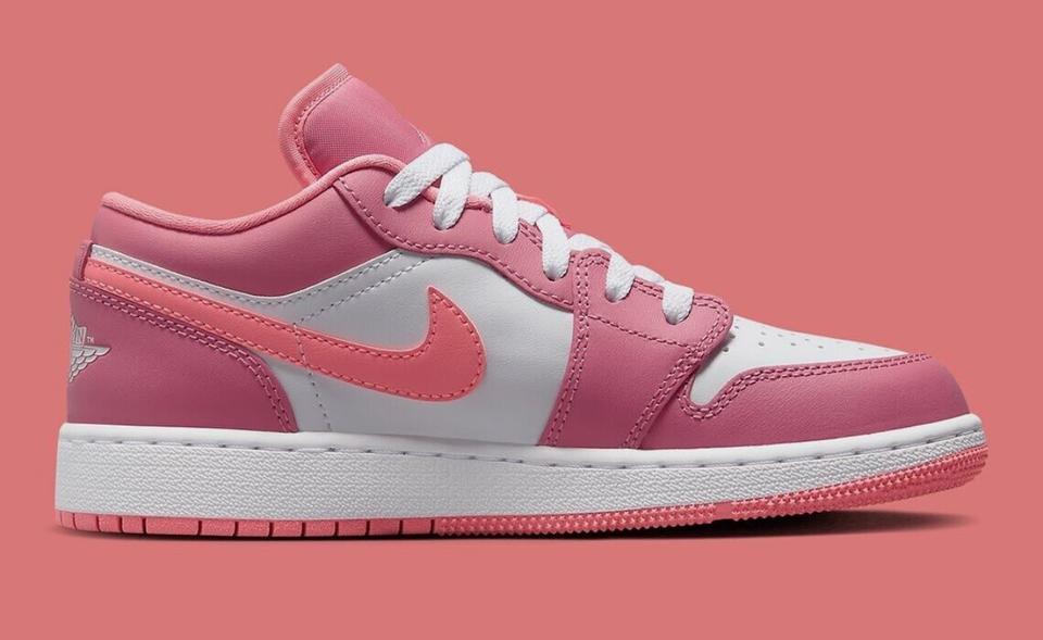 Nike Air Jordan 1 Low Desert Berry weiß rosa Schuhe in Germering