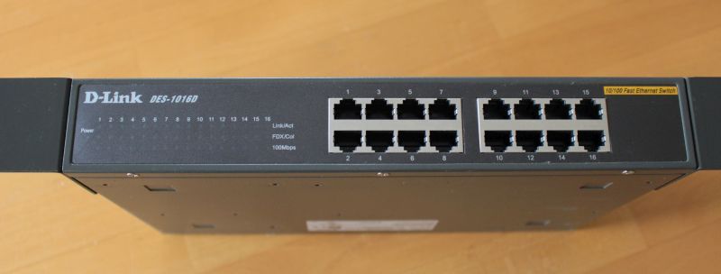 D-Link Unmanaged Switch DES-1016D in Lörrach
