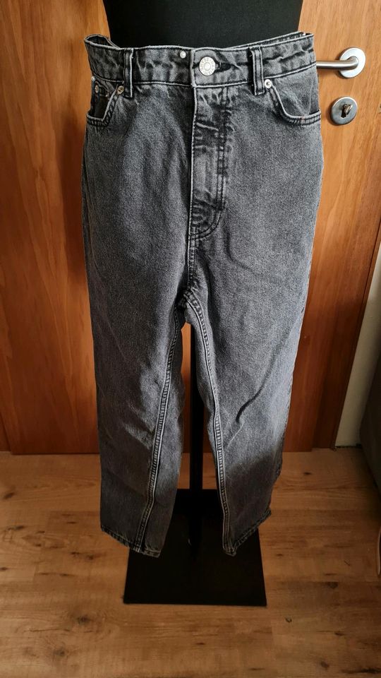 Esprit Bluse 15€+Review Jeans 19€+H&M Gürtel 5€/36€ in Volkmarsen