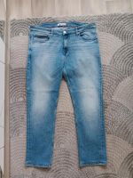 Jeans in Blau, Tommy Hilfiger mit Taschen und Reißverschlüss Dortmund - Hörde Vorschau