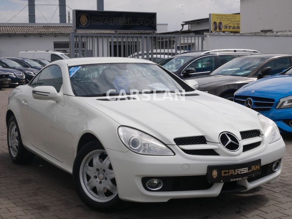 Mercedes-Benz SLK 200 AMG ROADSTER "NAVI+LEDER+SHZ+R.KAMERA" in Worms