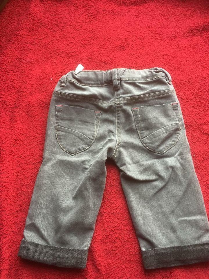 treggingjeans Capri strech grau - S.-Oliver Gr 116 in Bomlitz