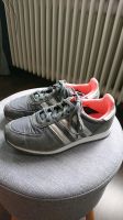 Adidas Sneaker Turnschuhe Grau Silber Pink Gr. 36 2/3 neuwertig Wuppertal - Elberfeld Vorschau