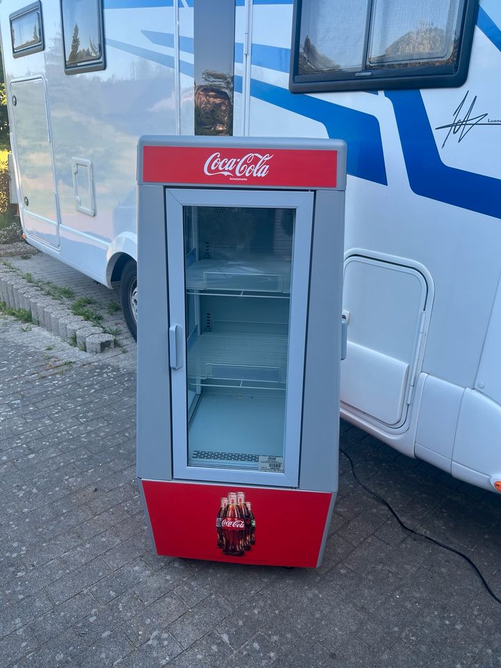 Coca Cola Kühlschrank 3 Seiten öffnen in Jardelund