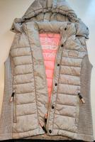 Superdry Fuji Jkt Steppweste Gr. M, Top-Zustand Nordrhein-Westfalen - Hennef (Sieg) Vorschau
