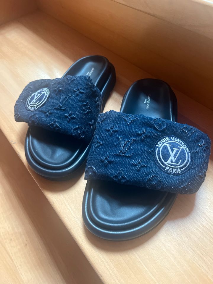 Louis Vuitton Pool Pillow Comfort Pantolette Neu Gr. 39 in Perkam