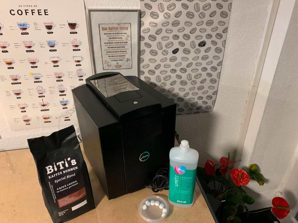 Jura Impressa C9 Kaffeevollautomat + 12 Monate volle Gewährleist. in Stuttgart