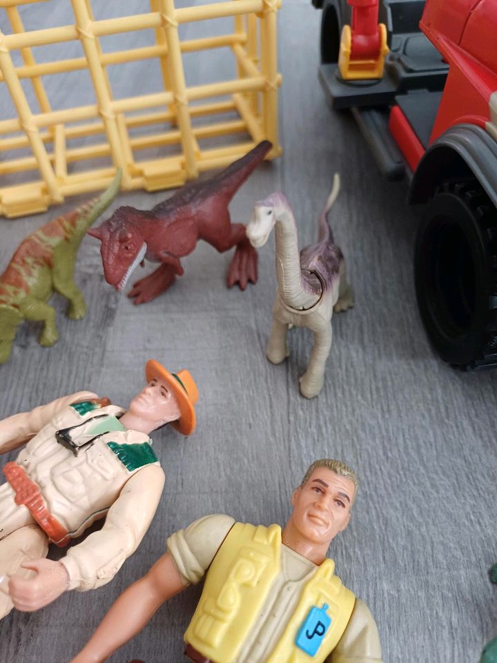 Jurassic Park Dinosaurier action figuren Set in Elmshorn