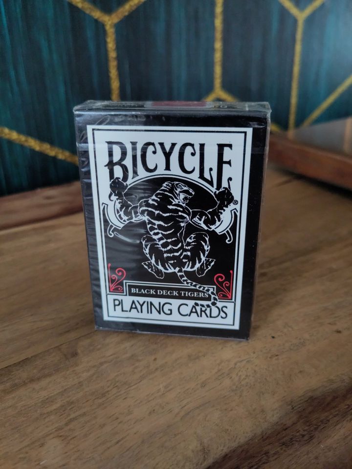Kartenspiel Poker - Sammleredition Black Deck Tigers in Erding