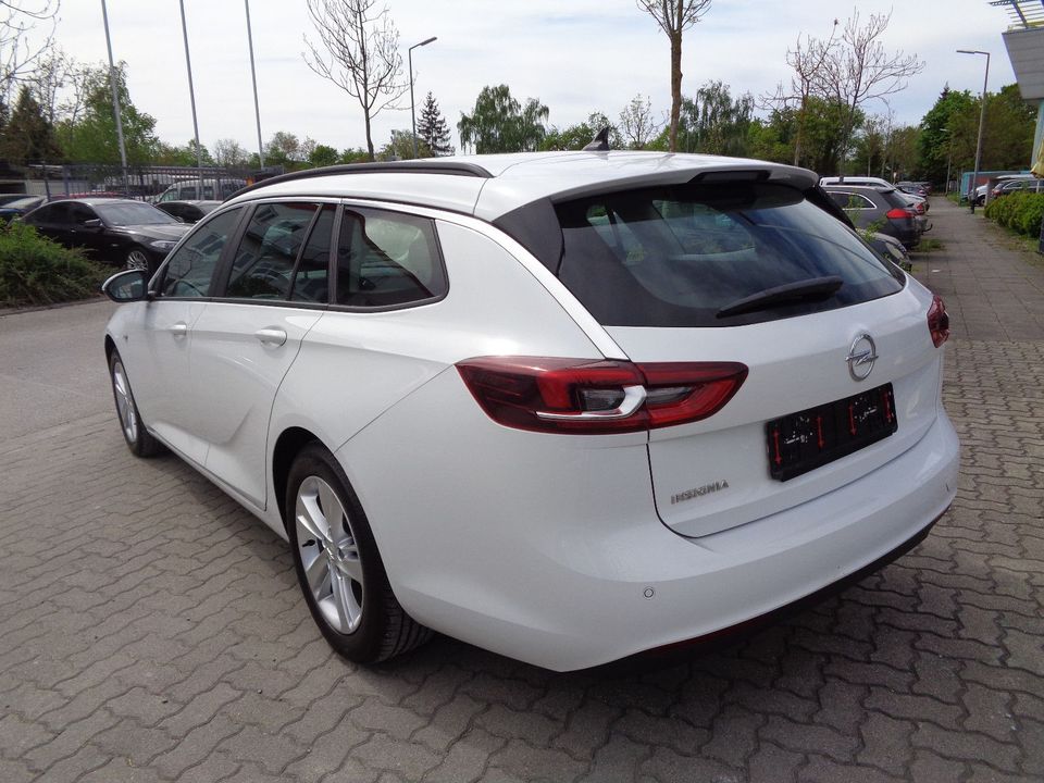 Opel Insignia B Sports Tourer Business Edition in Karlsruhe