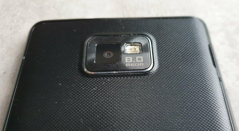 Samsung Galaxy S2 (GT-I9100 / schwarz) Smartphone *defekt* in Brohl-Lützing