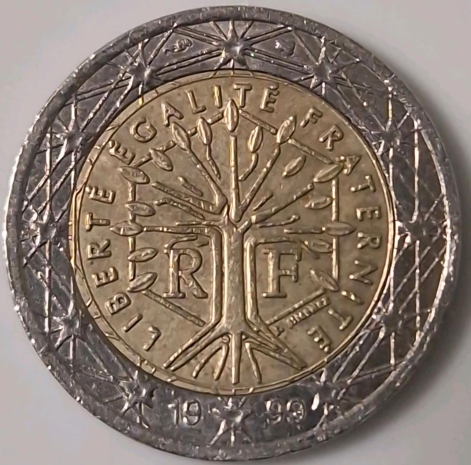 2 Euro Stück aus dem Jahr 1999 in Mutlangen