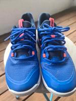 Turnschuhe von ASICS Volleyballschuhe Bayern - Taufkirchen München Vorschau