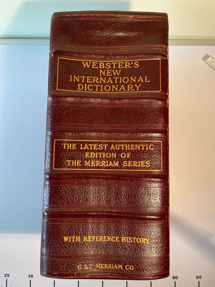 English Dictionary, Antik, Histor. Wörterbuch, Antiquarisch, Deko in Herzberg am Harz