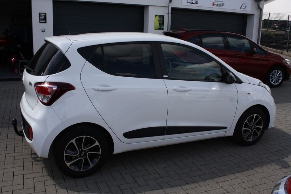 Hyundai i10 Passion **1.Hand** TOP ** in Usingen