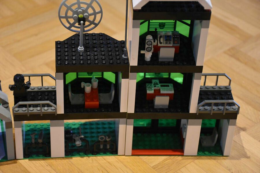 Lego System Polizeistation 6332, 6328, 6324, Transporter Hubschra in Gießen