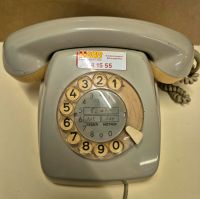 Retro Telefon in grau klassisch mit Drehscheibe  Vintage Hessen - Karben Vorschau