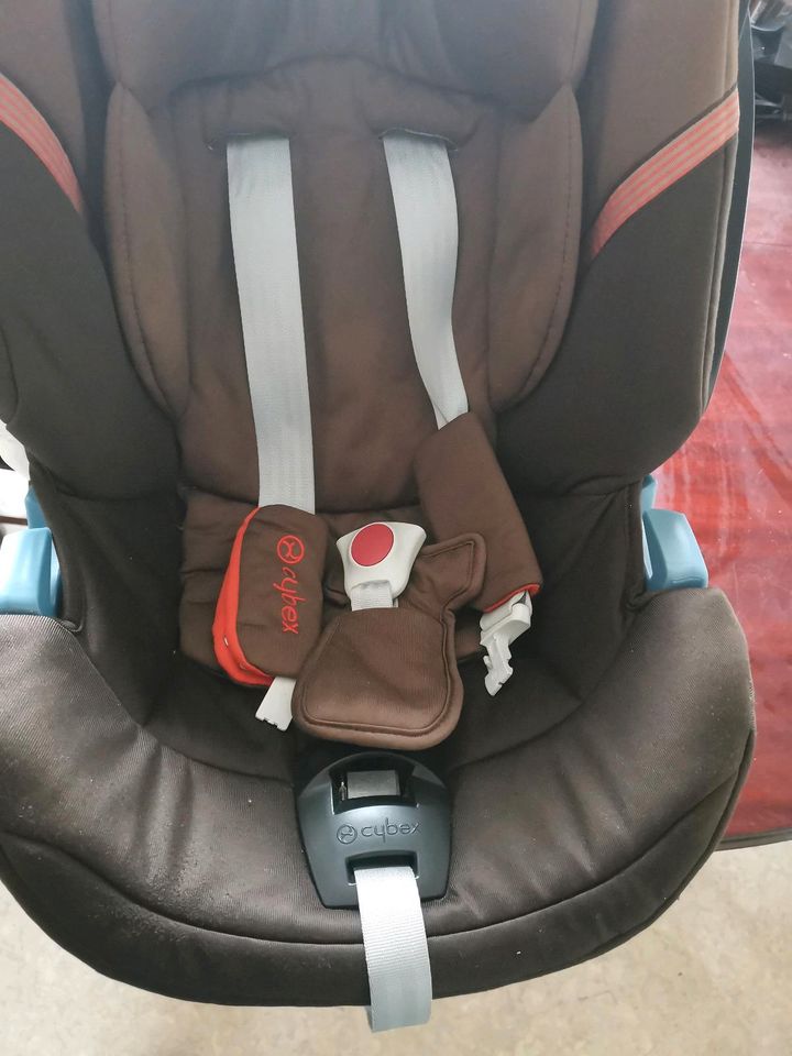 Babyschale cybex Anton 4 mit isofix in Elbe-Parey