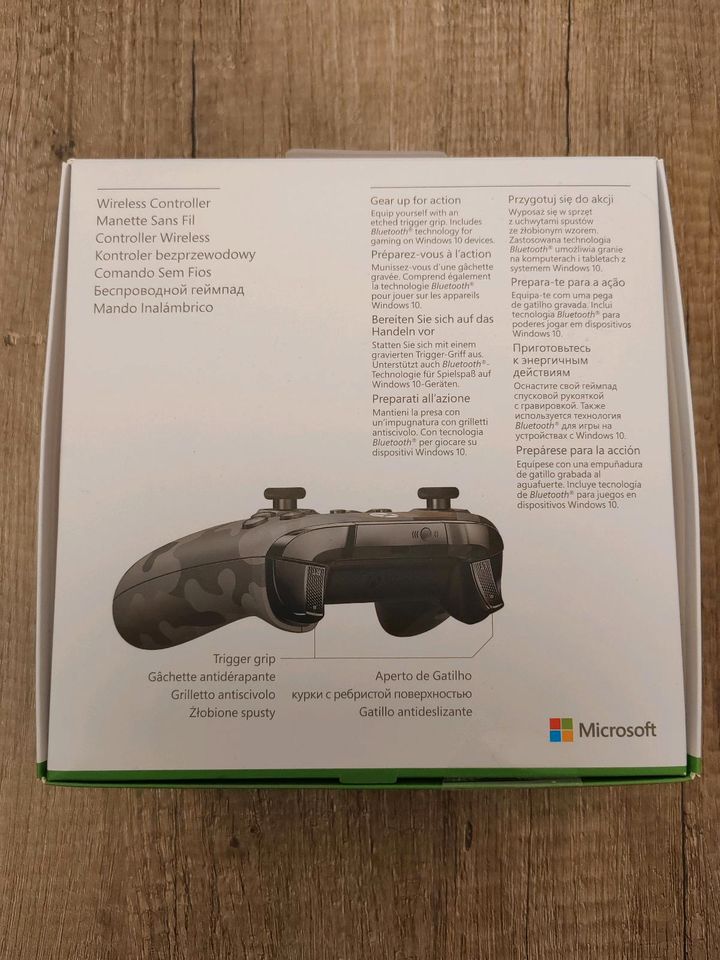 Microsoft Night Ops Camo wireless Controller in Neustrelitz