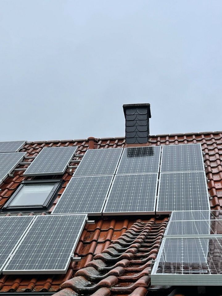 Professionelle Photovoltaikanlage Solar PV Anlagen Reinigung in Neunkirchen