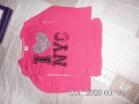 1 Langarm Pullover in Pink mit Bildmotiv und Paiettenherz Sachsen - Hoyerswerda Vorschau