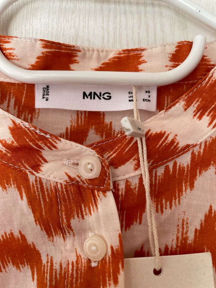 Bunte Bluse Mango XS / S Muster Frühling in Norderstedt