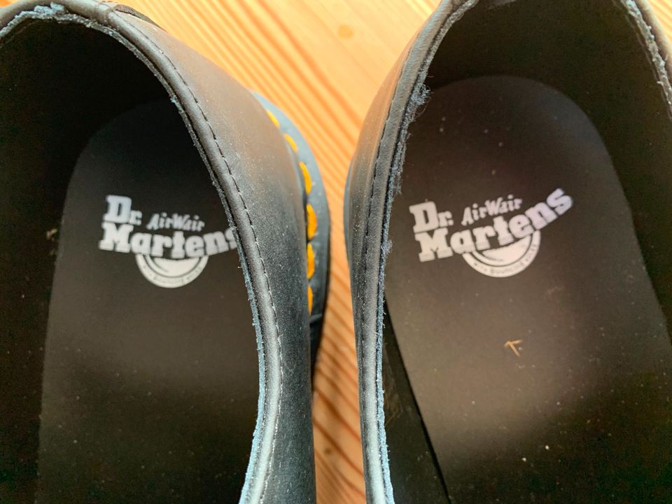 Dr. Martens Ziggy Black Halbschuhe in Schönberg (Holstein)