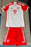 FC Bayern München Trikot und Hose Manuel Neuer Baden-Württemberg - Fichtenau Vorschau