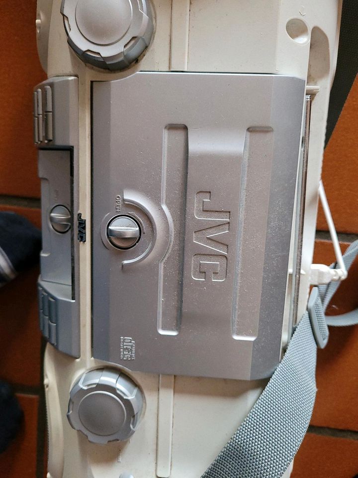 JVC Boomblaster Model RV NB51W in Alling