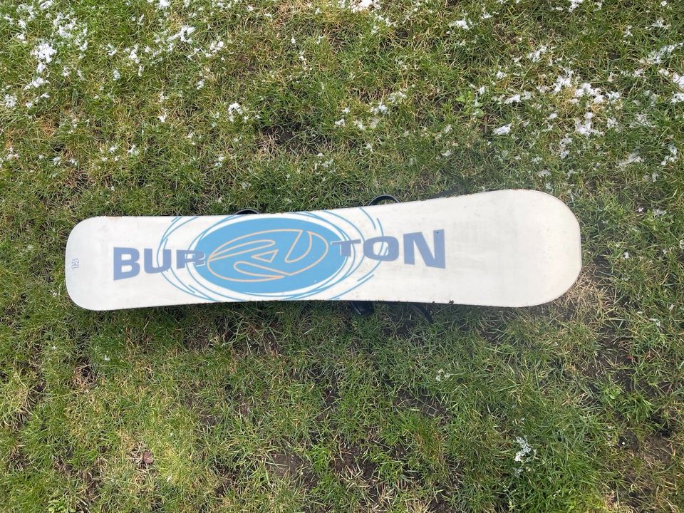 Burton Snowboard 155cm Air 5.5 inkl Bindung und Tasche in Barsinghausen