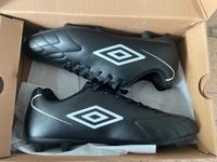 Umbro Fußballschuhe Neu !! Größe 45 Baden-Württemberg - Pfaffenhofen Vorschau
