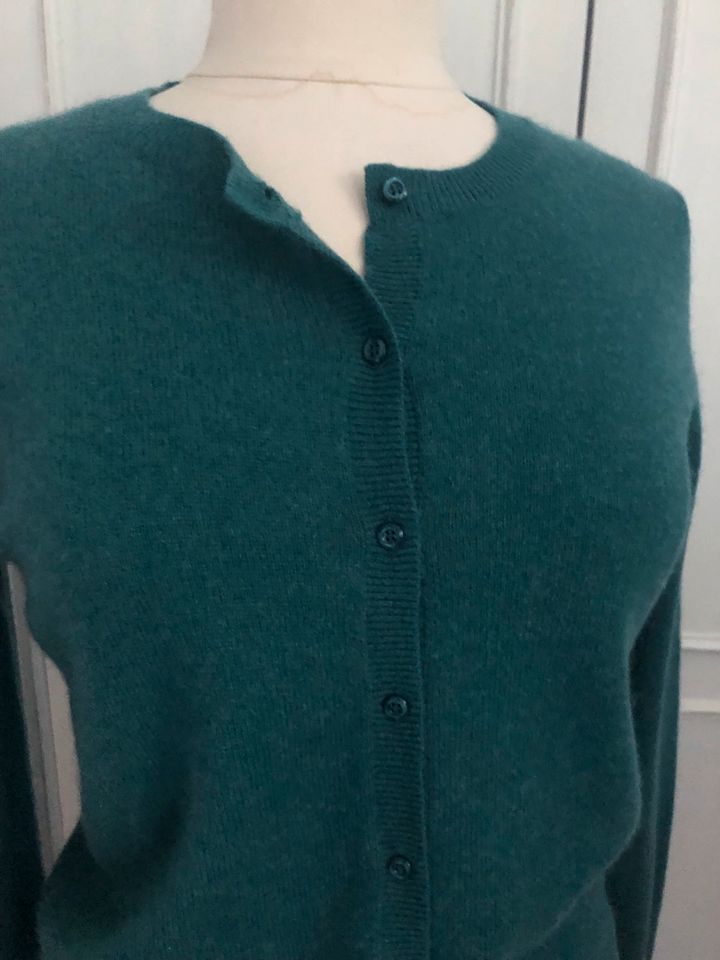 100% Kaschmir Pullover/Cardigan Damen neu in Hannover