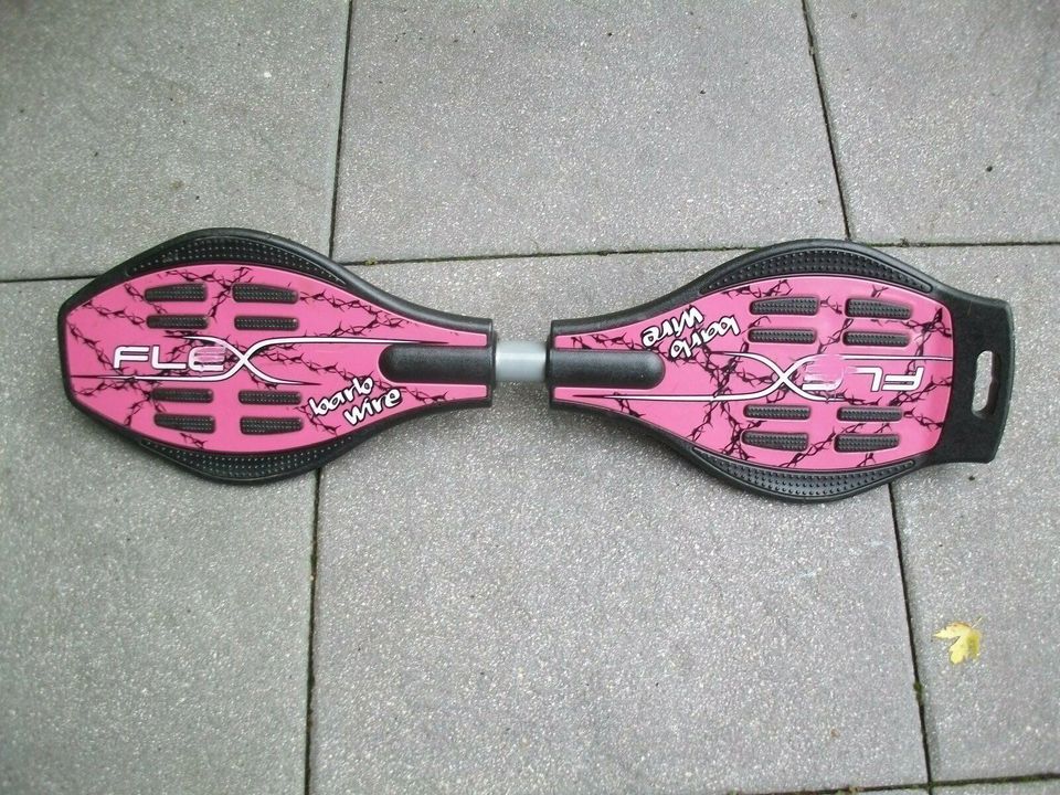 Waveboard Flexboard flex wave surfing Skate board Barbwire Pink in Bremen