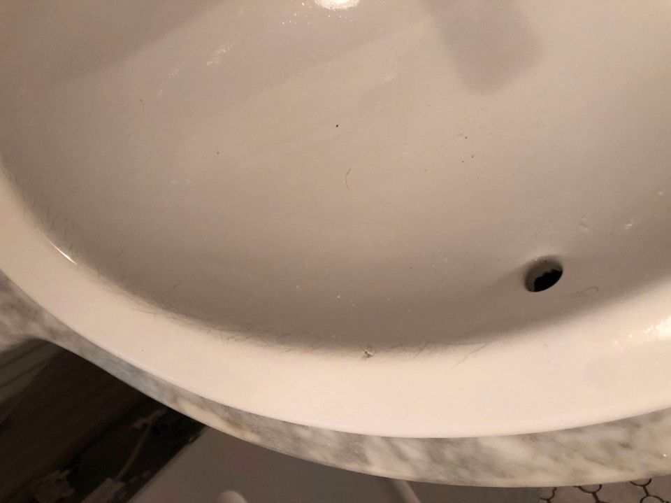Badezimmerschrank Kombination weiß Spiegel Waschbecken in Nürnberg (Mittelfr)