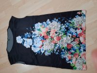 Schwarzes Minikleid mit Blumenmuster, Satin (Benetton, Gr. 40-42) Marburg - Wehrda Vorschau
