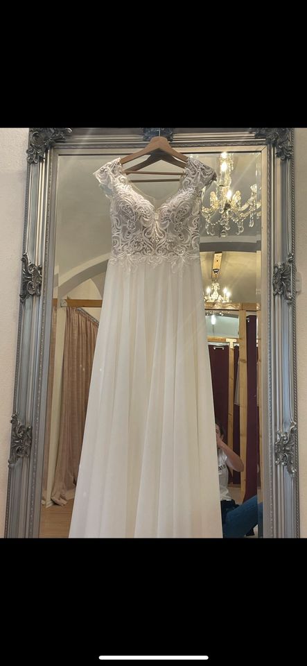 Brautkleid von Monika Loretti in Kirchheim bei München