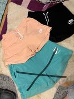 NEU Nike Shorts kurze Hose Sommer Hessen - Karben Vorschau