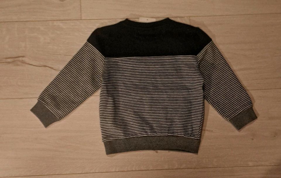 Sweatshirt Pulli Pullover Jungen 104 neu Etikett in Gera