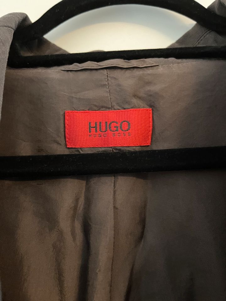 Weste von Hugo Boss in Lübbecke 